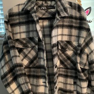 Zara unlined shacket. Light weight but comfortable and soft.